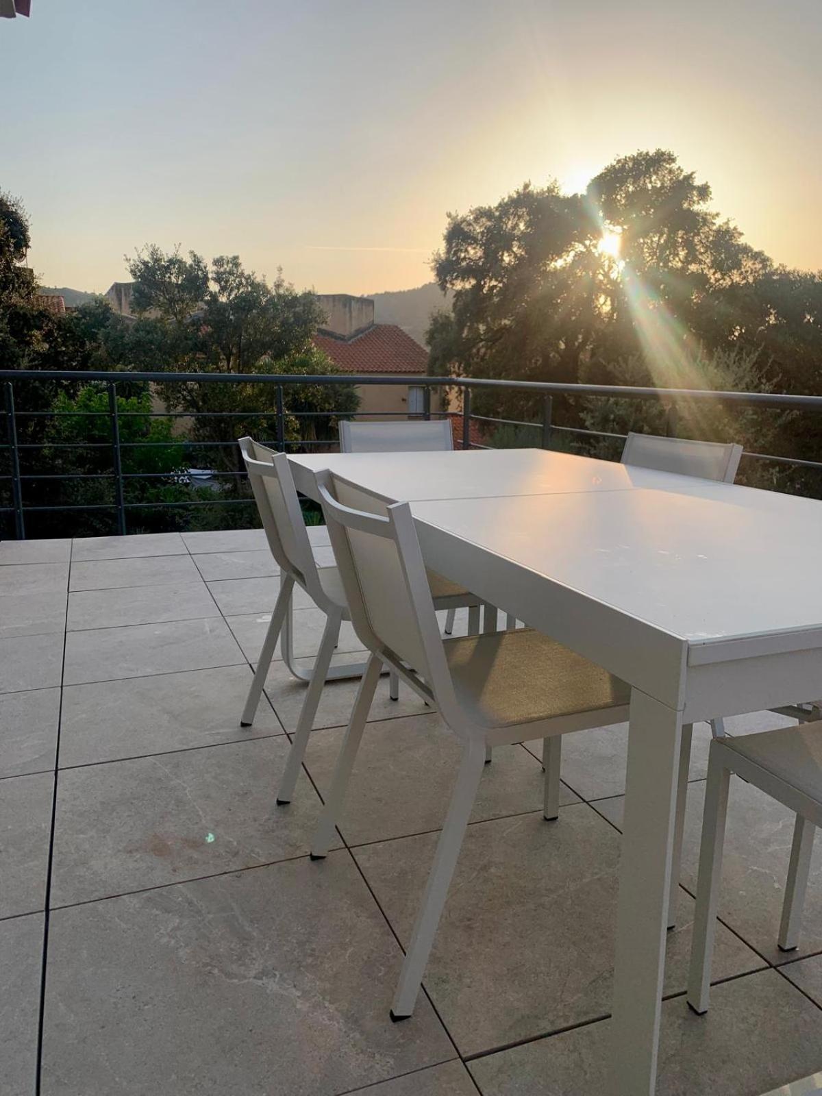 Residence 3 Etoiles Pietra Gemina - Appartements De Vacances, Au Calme, Avec Piscine 卡伦扎纳 外观 照片